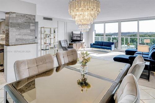 617-100 Bayview Dr, Sunny Isles Beach, FL, 33160-4754 | Card Image