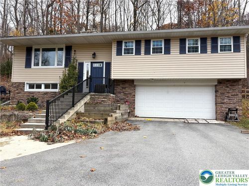 6711 Powder Valley Rd, Zionsville, PA, 18092-2231 | Card Image