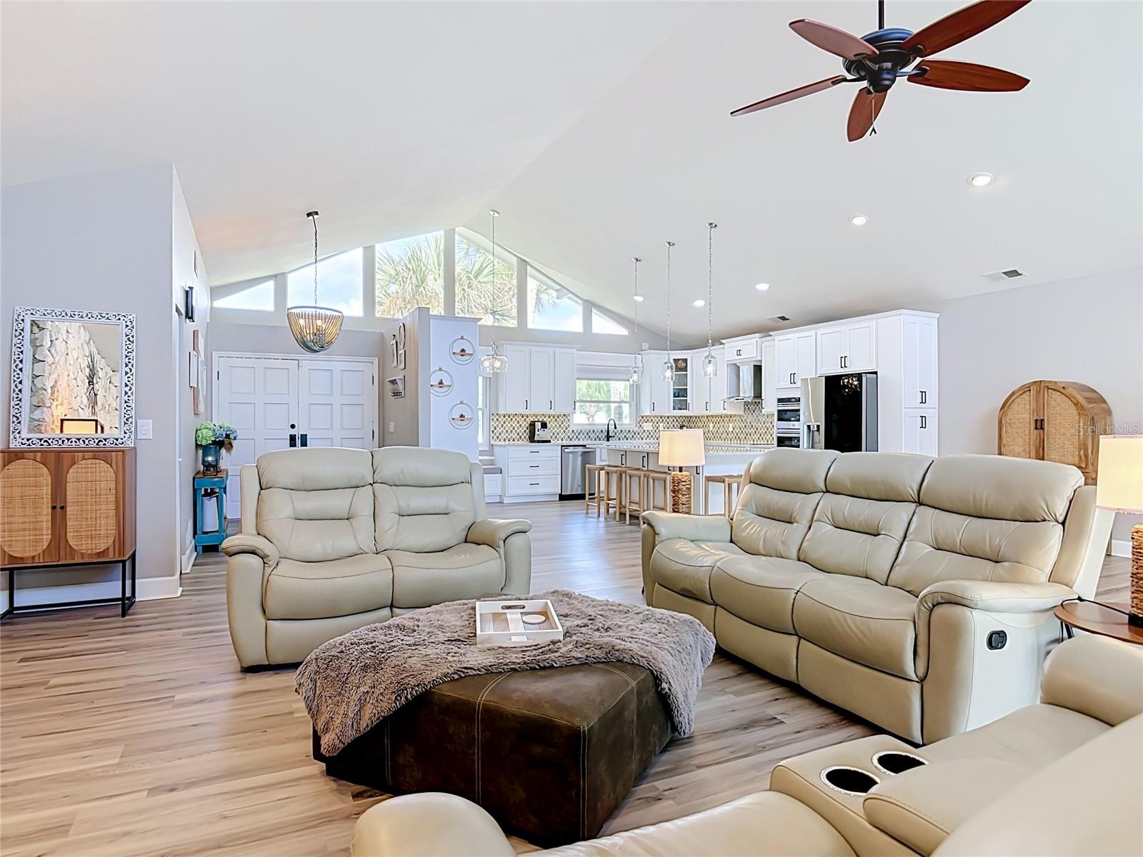 Residential in ORMOND BEACH 5