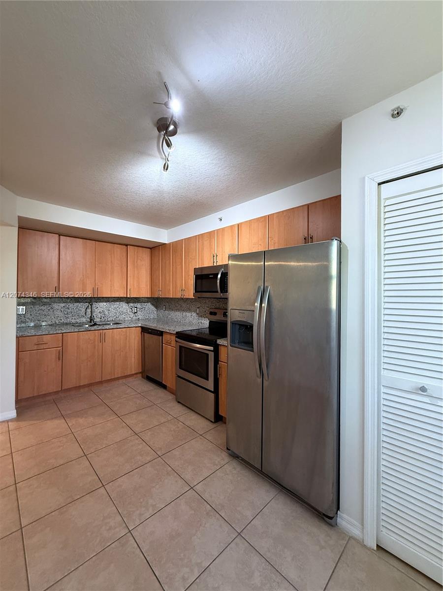 Residential Lease in Cutler Bay 3
