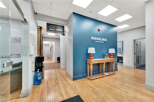 35 Main Street, Grimsby, ON, L3M1R3 | Card Image