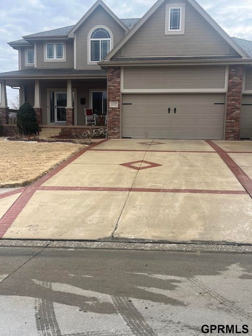 12103 S 49th Ave, Papillion, NE, 68133-2904 | Card Image