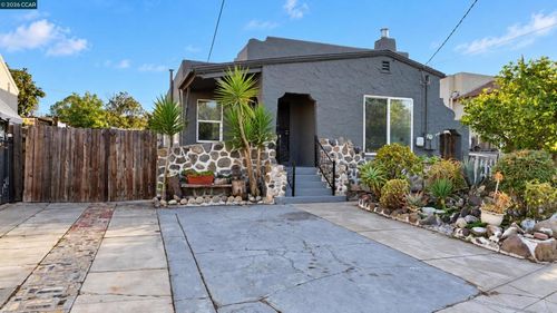 429 W 11th St, Pittsburg, CA, 94565 | Card Image