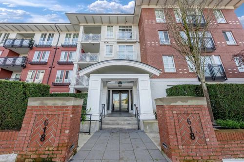 201-618 Como Lake Ave, Coquitlam, BC, V3J0G1 | Card Image