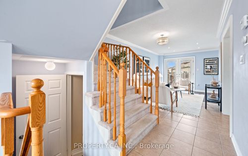 173 Thomas Ave, Brantford, ON, N3S0E2 | Card Image