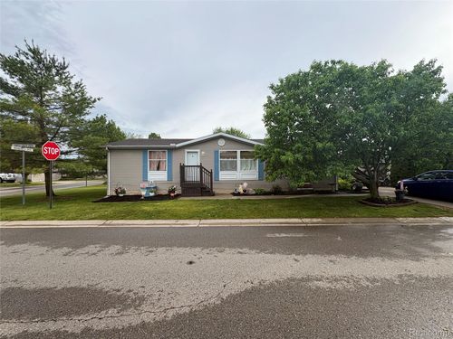 4729 Turtle Creek Dr, Howell, MI, 48843-7310 | Card Image