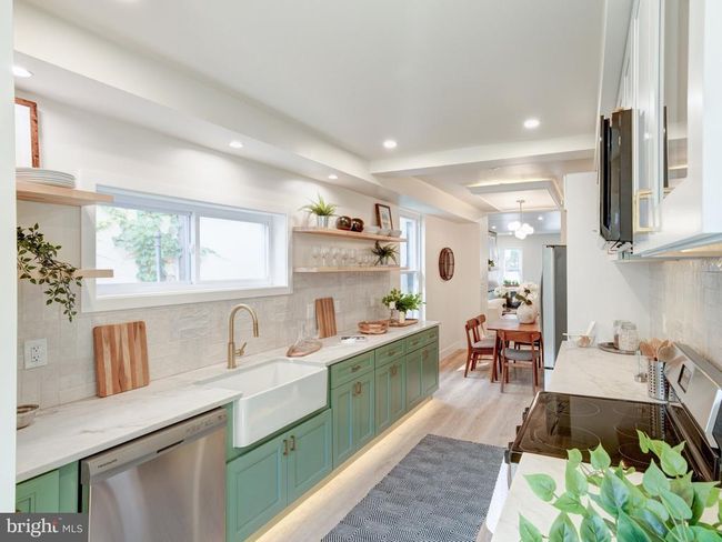 2010 E Dauphin St, Townhouse with 3 bedrooms, 3 bathrooms and null parking in PHILADELPHIA PA | Image 8