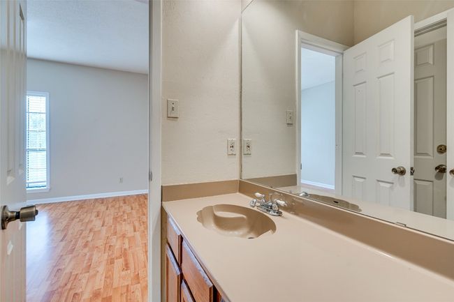 APT-205 - 715 W 22 Nd 1/2 St, Condo with 2 bedrooms, 2 bathrooms and 2 parking in Austin TX | Image 20