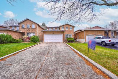 12 Lakecrest Trail, House other with 4 bedrooms, 4 bathrooms and 6 parking in Brampton ON | Image 2