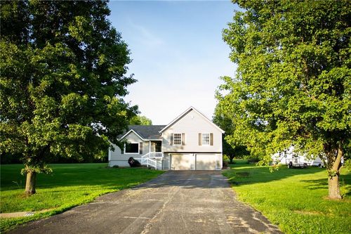 22311 S 224th Ct, Peculiar, MO, 64078-9044 | Card Image