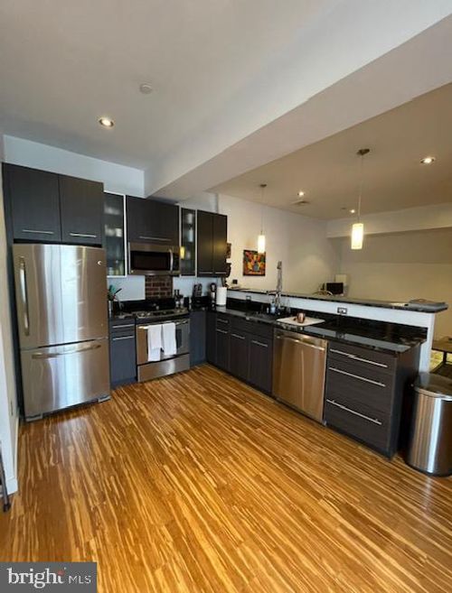 2r-620 N Front St, PHILADELPHIA, PA, 19123-1354 | Card Image