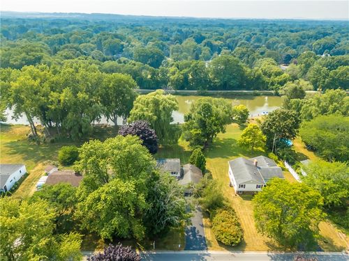 28 Old Post Rd, Fairport, NY, 14450-2908 | Card Image