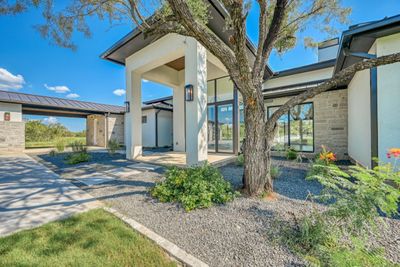 172 Westgate Lp. Exquisite Front Entry | Image 1