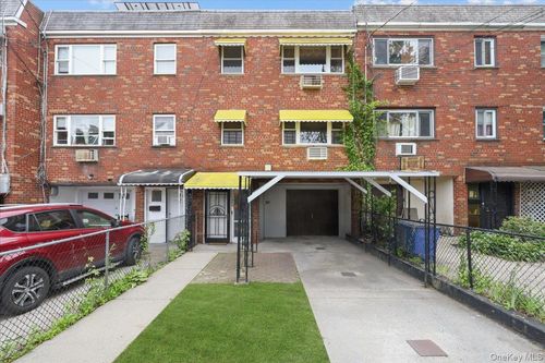 1964 Burke Ave, Bronx, NY, 10469-3183 | Card Image