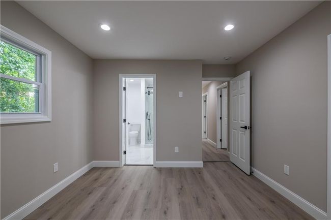 5961 John St, House other with 3 bedrooms, 2 bathrooms and 5 parking in Austell GA | Image 12