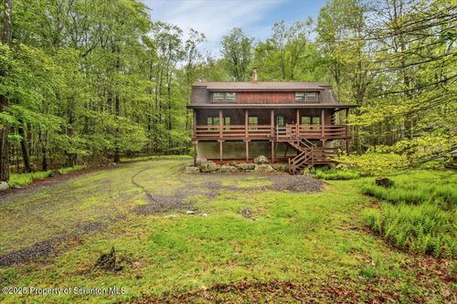 58 Sunset Dr, Clifton Twp, PA, 18424-8883 | Card Image