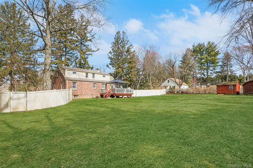 1 Brookside Ave, New City, NY, 10956-6501 | Card Image