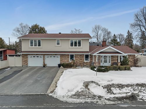 2691 Colman Street, Billings Bridge - Riverside Park and Area, ON, K1V8J7 | Card Image