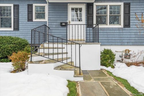 22 Olinda Ave, Hastings On Hudson, NY, 10706-2329 | Card Image
