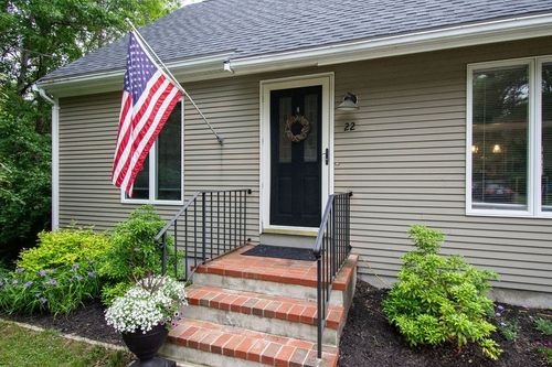 22 Rickey Ln, East Wareham, MA, 02538-1280 | Card Image