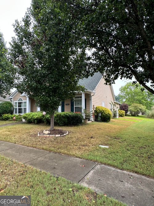 300 Monarch Village Way, Stockbridge, GA, 30281-9127 | Card Image