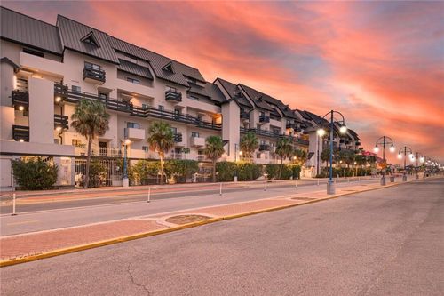 apt-4-7300 Lakeshore Dr, New Orleans, LA, 70124-2461 | Card Image