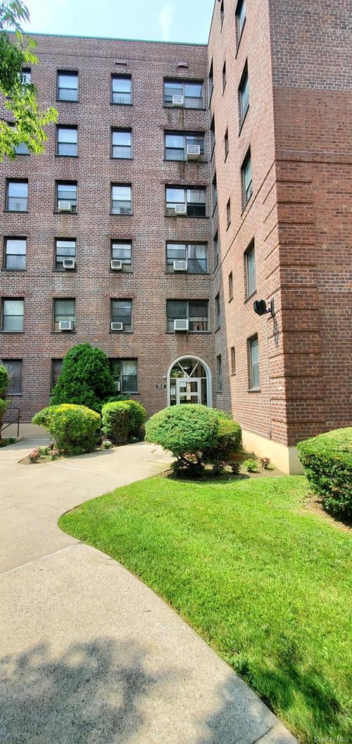 apt-3b-2512 Union St, Flushing, NY, 11354-1217 | Card Image
