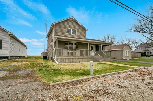 6393 Chicago Road, Yorkville, IL, 60560 | Card Image