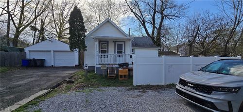 850 Kling Street, Akron, OH, 44311 | Card Image