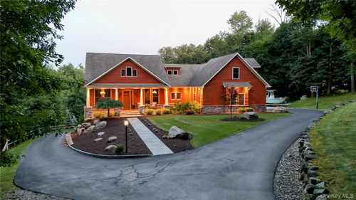 1 Peck Ridge Rd, Warwick, NY, 10990-2740 | Card Image
