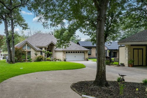 301 Northshore, Trinidad, TX, 75163-2202 | Card Image