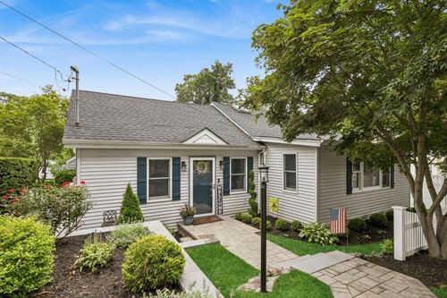 338 Richmond Blvd, Ronkonkoma, NY, 11779-3816 | Card Image
