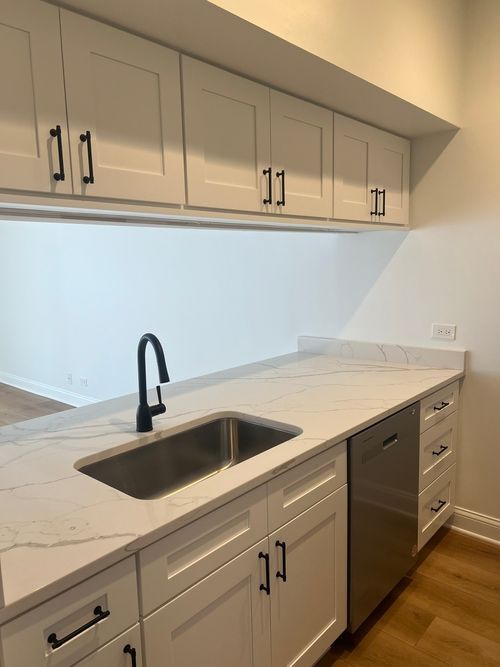 1146 Regency Dr, Schaumburg, IL, 60193-4468 | Card Image