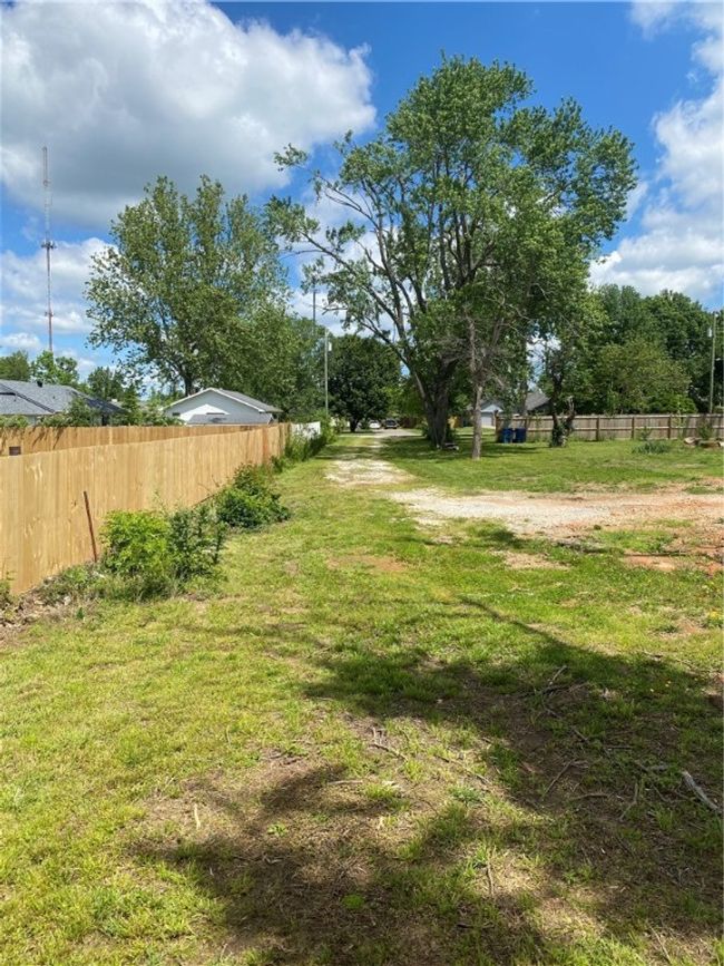 15 Nw 9 Th St, Home with 0 bedrooms, 0 bathrooms and null parking in Bentonville AR | Image 9