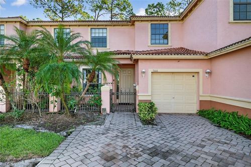 7666 Bristol Cir, NAPLES, FL, 34120-0697 | Card Image