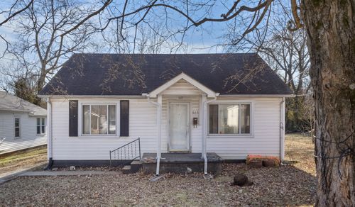 617 Richard St, Hopkinsville, KY, 42240-1947 | Card Image