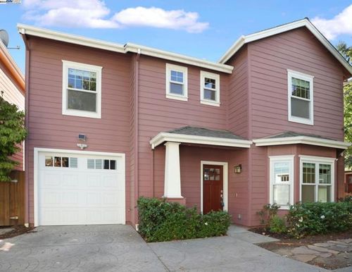 2014 S St, Sacramento, CA, 95811-6820 | Card Image