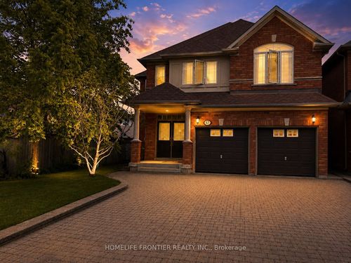 87 Estate Garden Dr, Richmond Hill, ON, L4E3V6 | Card Image
