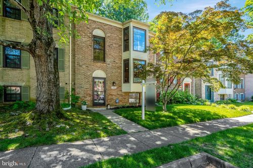 5968 Clerkenwell Ct, BURKE, VA, 22015-3256 | Card Image