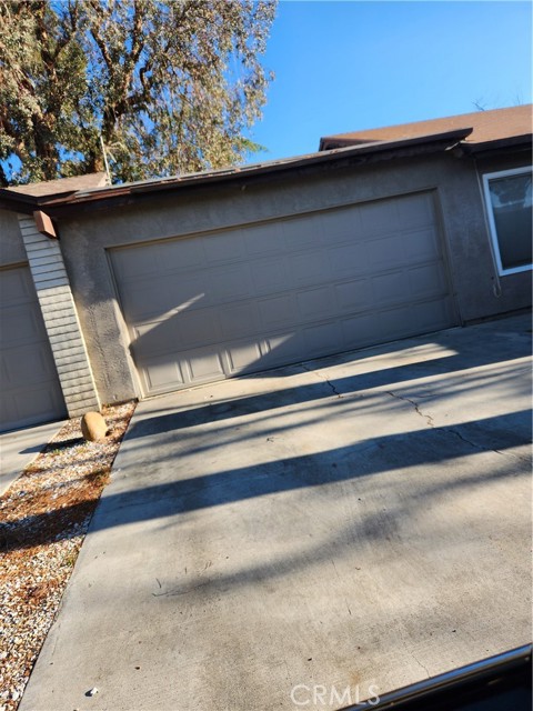 Country Wood Ln, Bakersfield, CA 93313