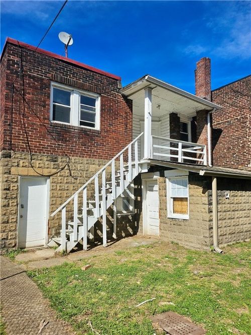 12-627 5th Ave, Coraopolis, PA, 15108-1523 | Card Image