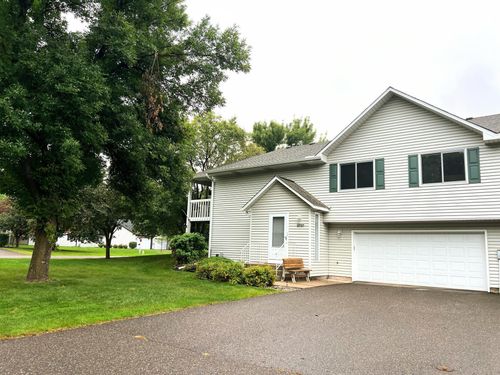 3737 Gershwin Ln N, Oakdale, MN, 55128-2945 | Card Image