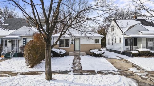 6415 Plainview Ave, Detroit, MI, 48228-4937 | Card Image