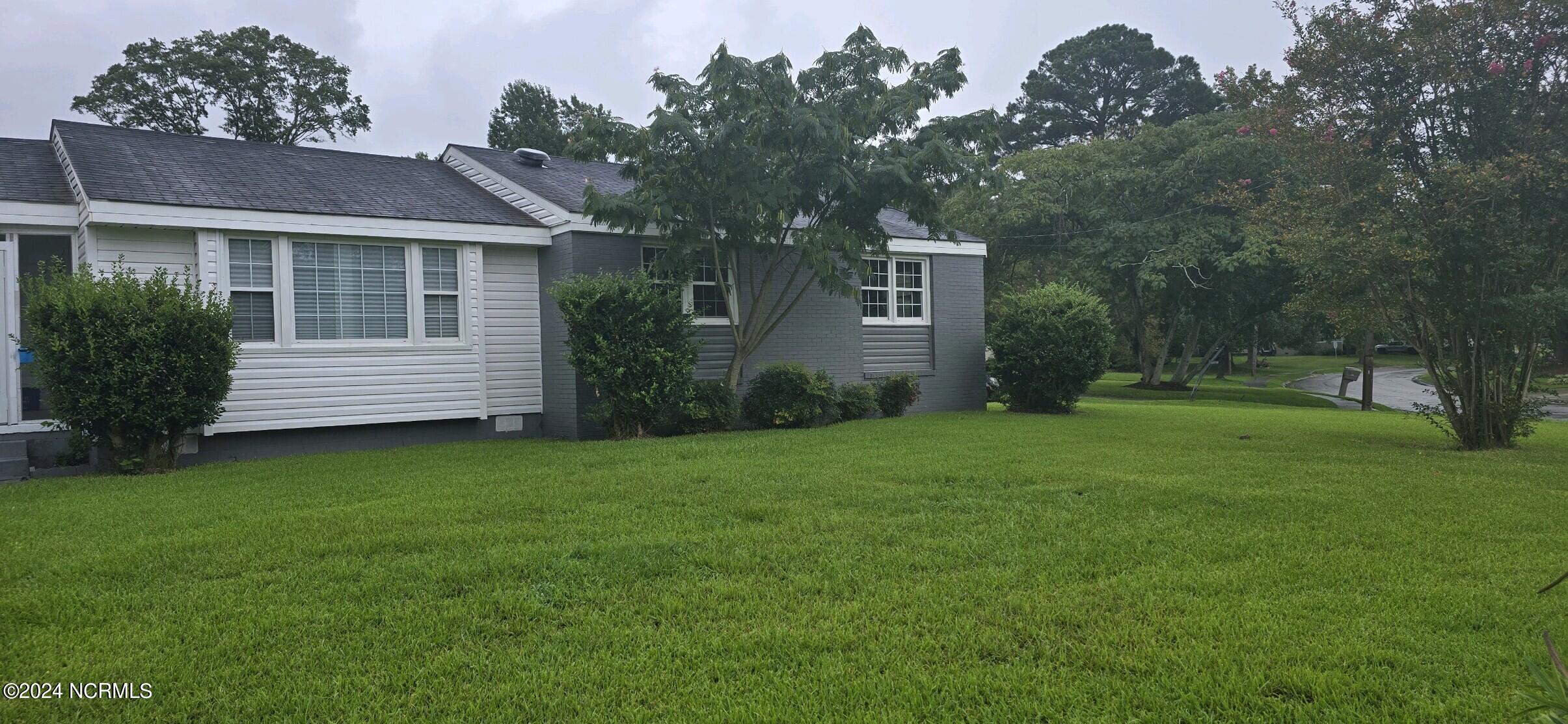 Seminole Trl, Jacksonville, NC 28540