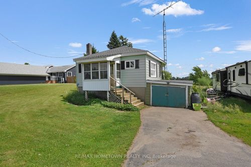 357 County Rd 8, Elgin, ON, K0G1E0 | Card Image