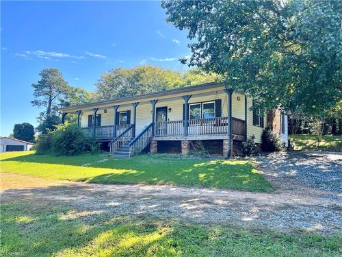 3543 Gaddy Dr, Trinity, NC, 27370-8849 | Card Image