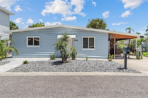 18053 2nd St E, REDINGTON SHORES, FL, 33708-1008 | Card Image