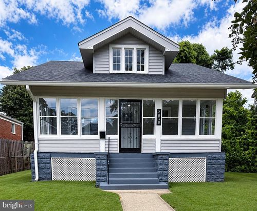 2838 Myrtle Ave Ne, WASHINGTON, DC, 20018-2632 | Card Image