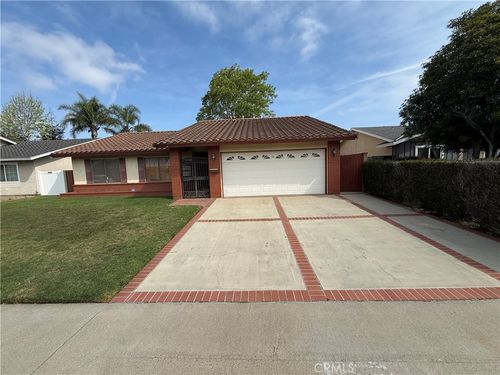 9921 Garrett Cir, Huntington Beach, CA, 92646-3604 | Card Image