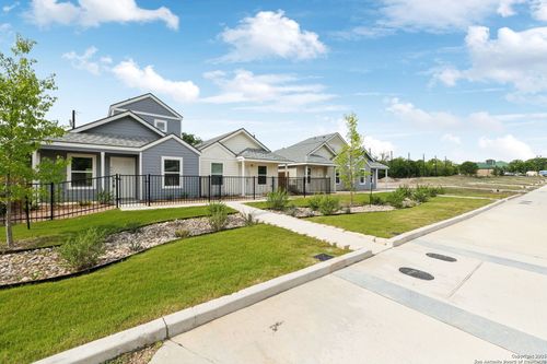 2910 Martin Luther King Dr, San Antonio, TX, 78220-3142 | Card Image